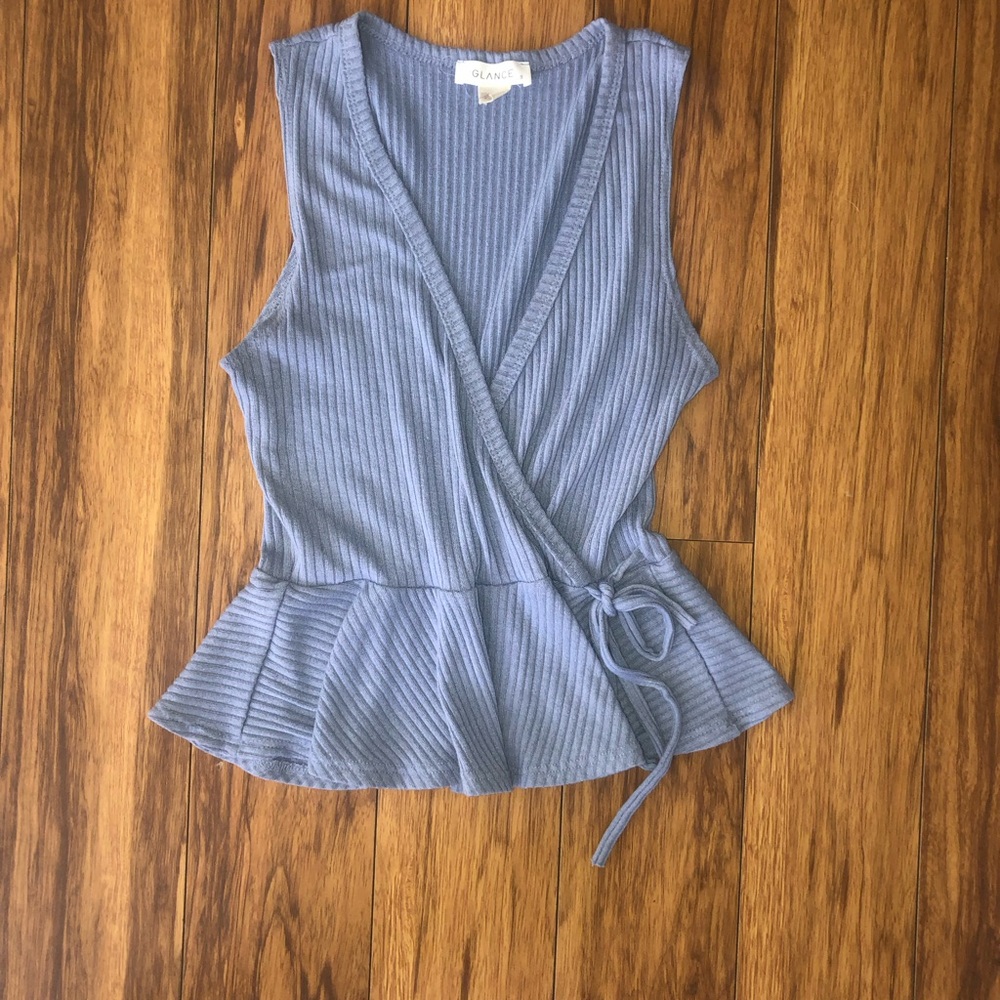 Glance Sleeveless Wrap top